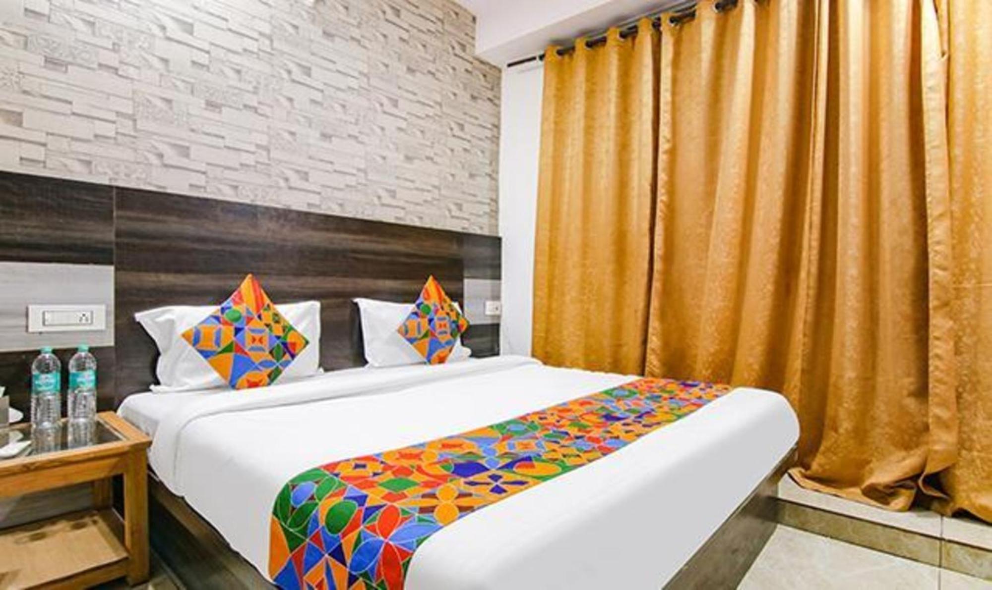 Fabhotel Welcome Residency Zirakpur Kültér fotó