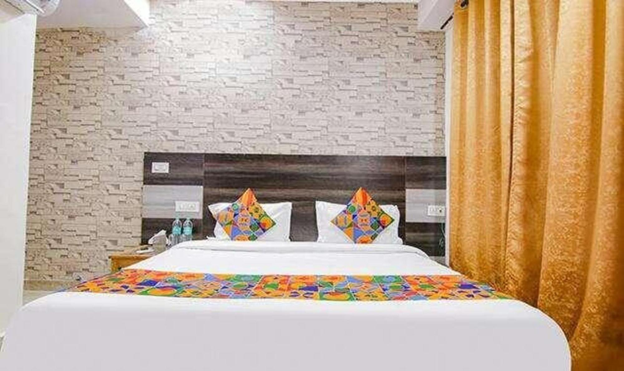 Fabhotel Welcome Residency Zirakpur Kültér fotó
